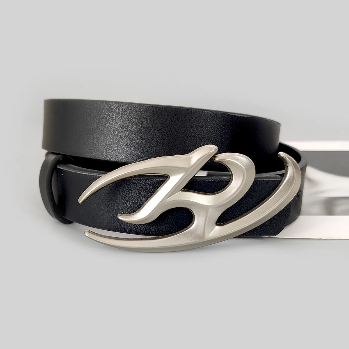 DESIGNER BELT Y2K