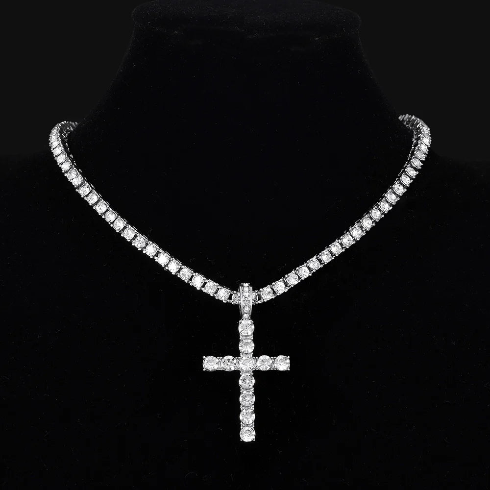 CHAIN ICED WITH CROSS PENDANT 4mm