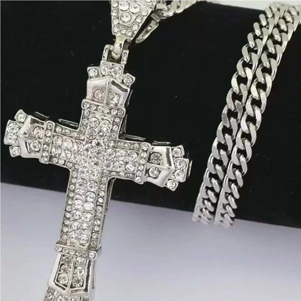 CHAIN PENDANT CROSS STYLE