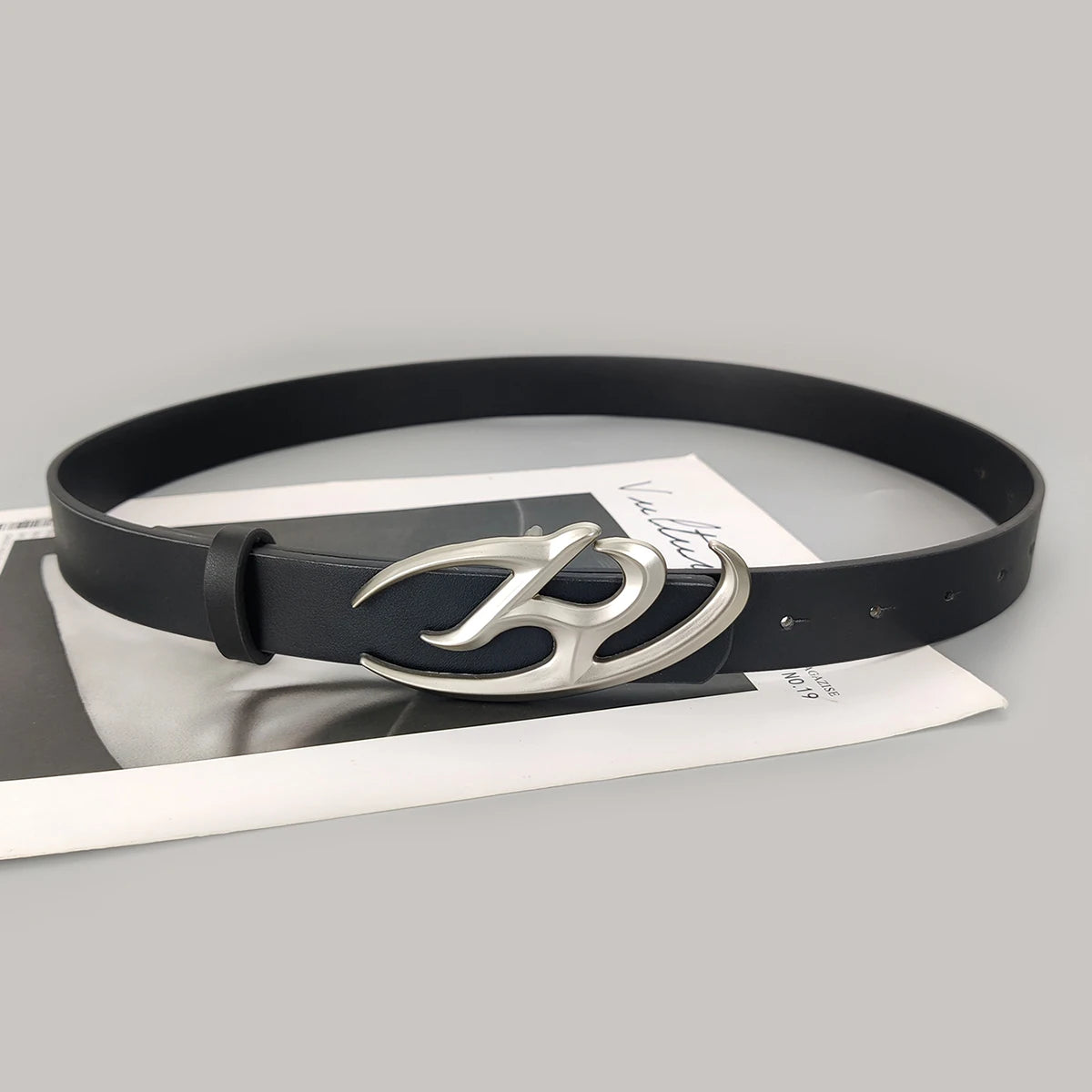 DESIGNER BELT Y2K