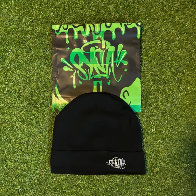HAT SYNA WORLD RUNNING