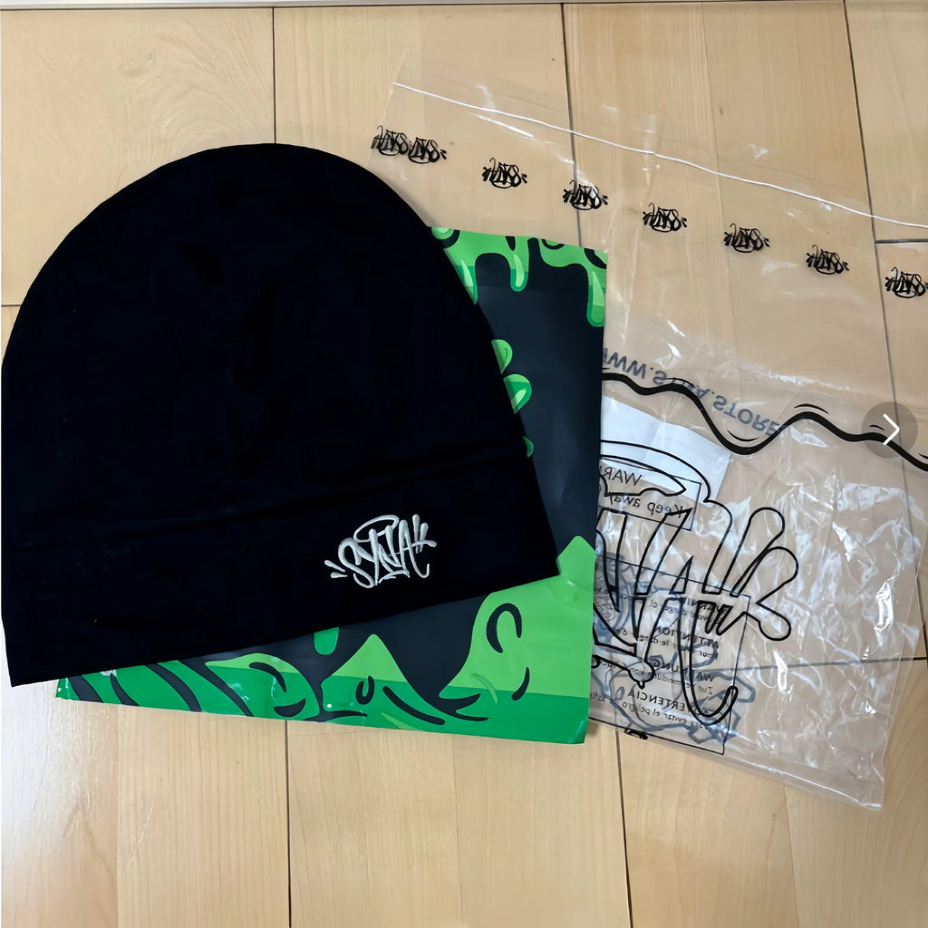 HAT SYNA WORLD RUNNING
