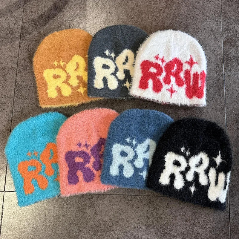 BEANIES Y2K LETTER