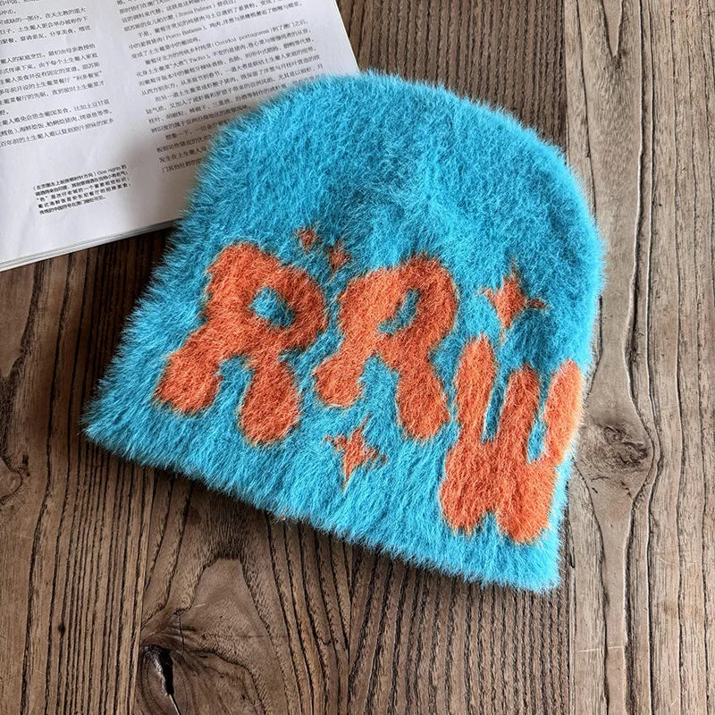 BEANIES Y2K LETTER