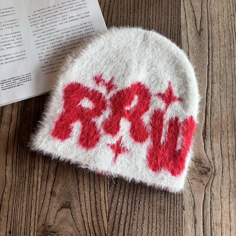 BEANIES Y2K LETTER