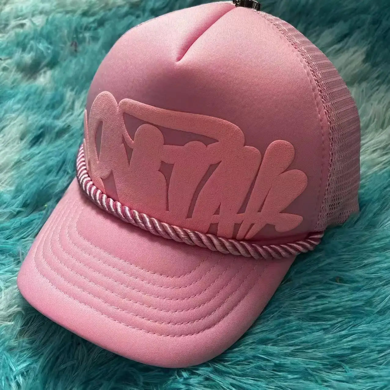 CAP SYNA WORLD